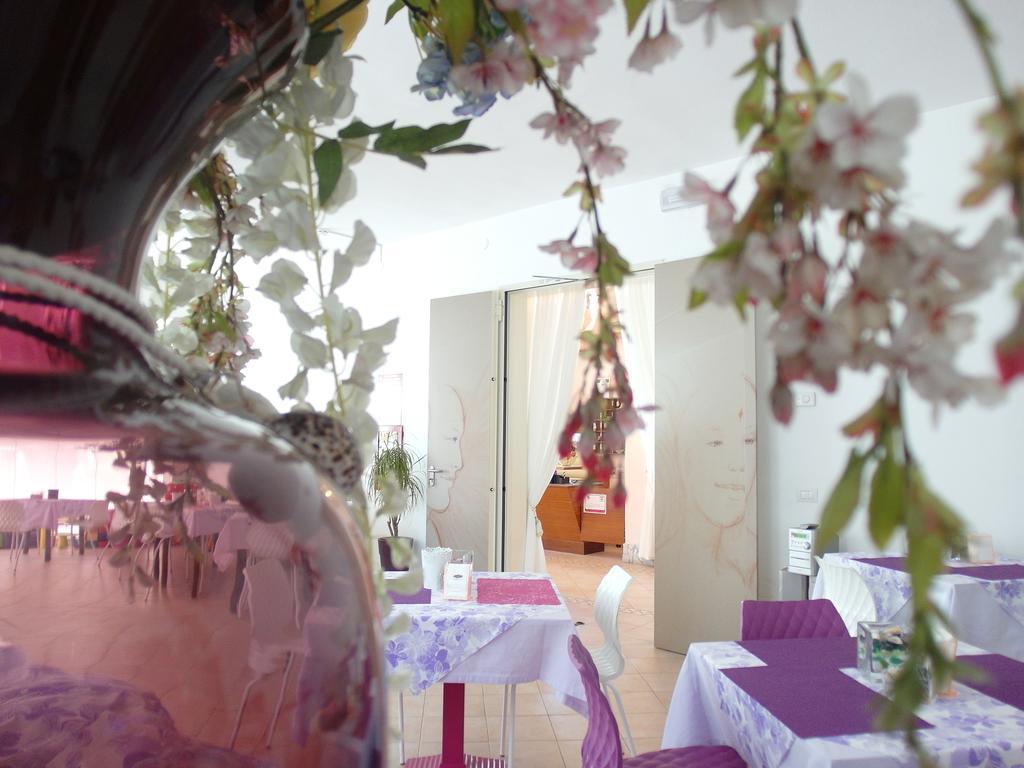 Hotel Julia Llido Degli Estensi